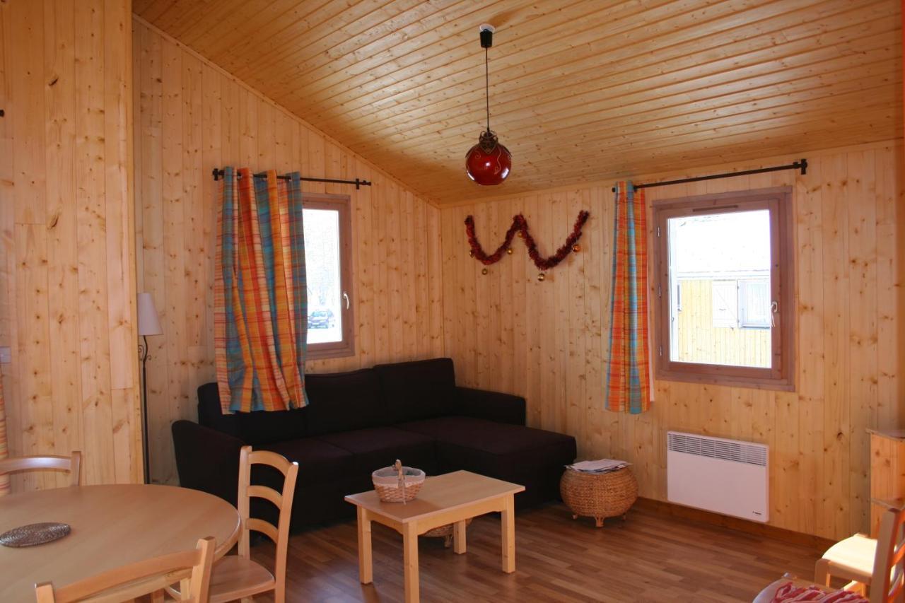 Chalets De Tremontagne 3 Etoiles Nanchez Bagian luar foto