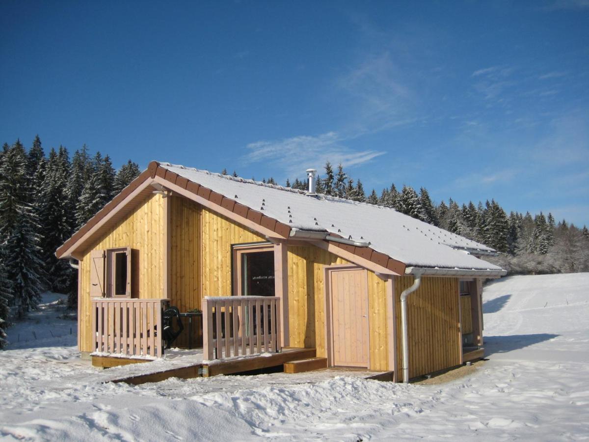 Chalets De Tremontagne 3 Etoiles Nanchez Bagian luar foto