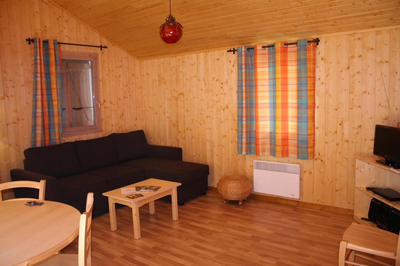 Chalets De Tremontagne 3 Etoiles Nanchez Bagian luar foto